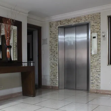 Hotel Solaris-3